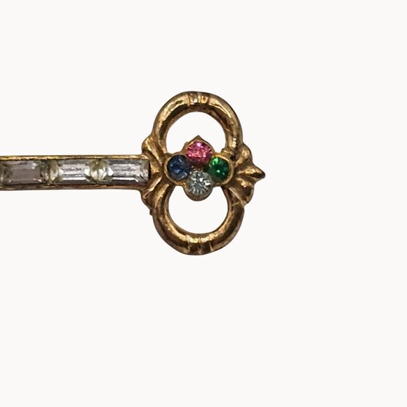 VTG Brooch Gold Tone Multi Color Rhinestone Skeleton Key Fairy Cottage Core Pin - Picture 5 of 10
